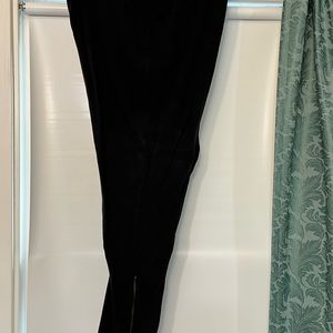 Stretch Leggings with ankle zipper